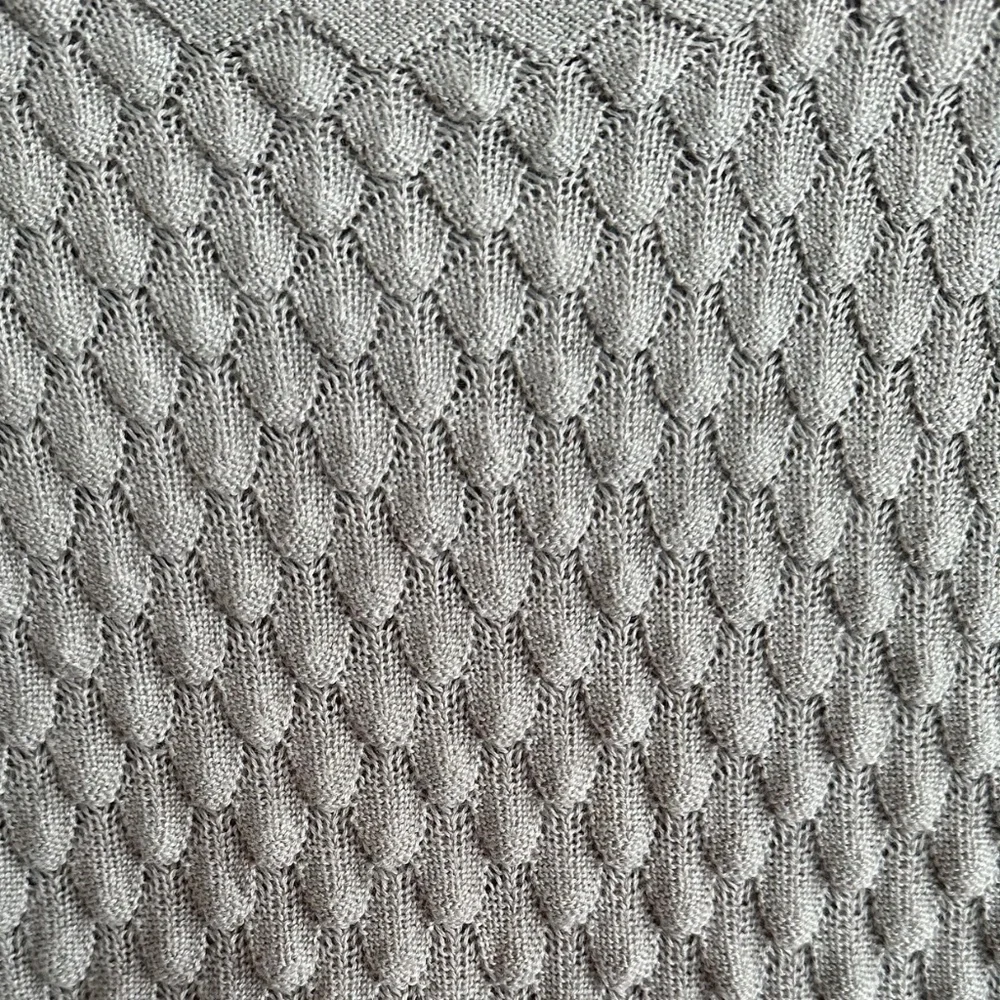 French Connection gray scoop neck lightweight textured sweater L - Picture 3 of 6